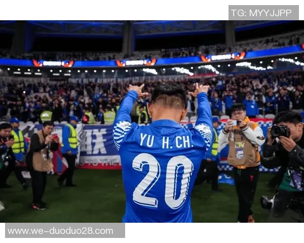 回顾98年申花与万达超霸杯经典对决精彩比赛录像重温足球激情